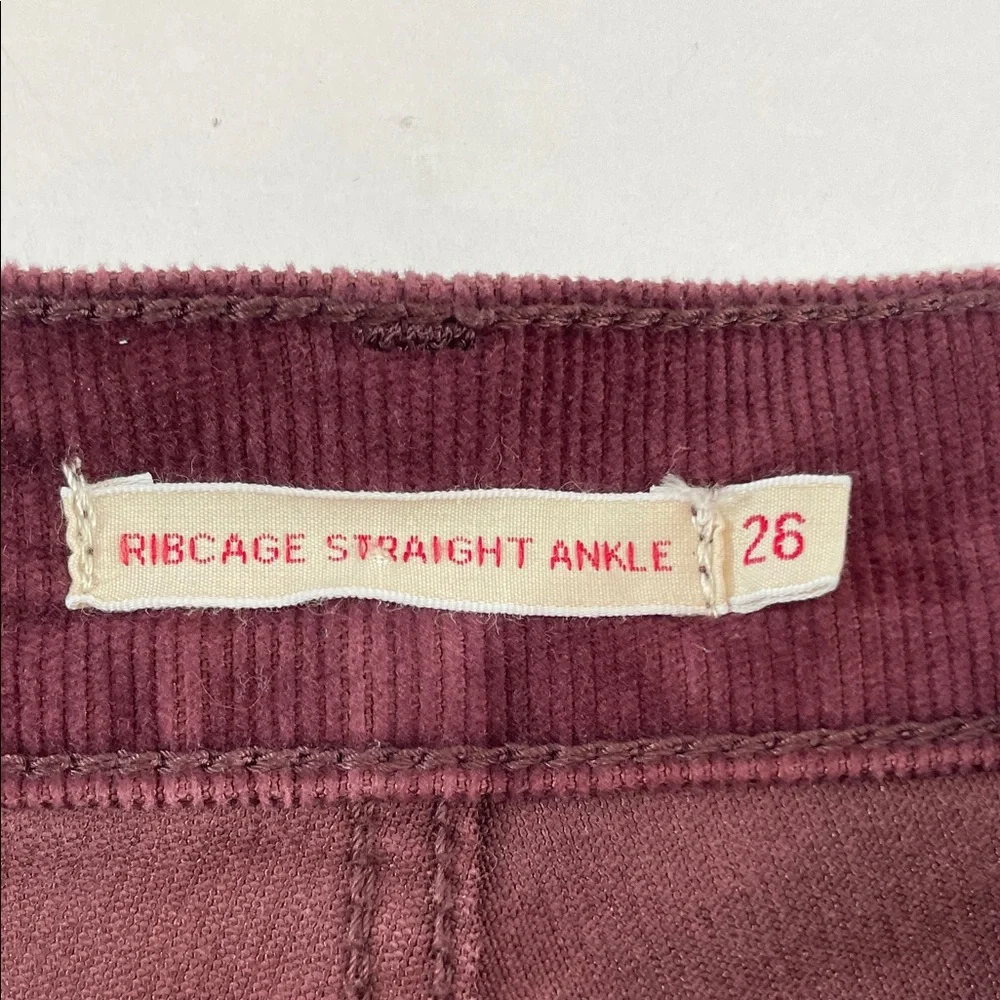 Levi's Ribcage Straight Ankle Jeans in Deep Burgundy Corduroy, 26 - Picture 5 of 13
